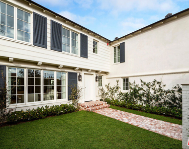 9563 Charleville Boulevard - Photo Thumbnail 24