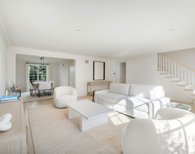 9563 Charleville Boulevard - Photo Thumbnail 6