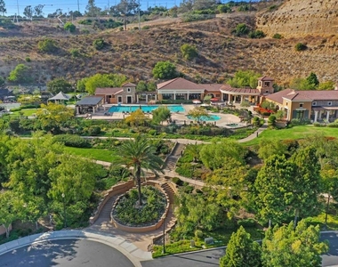 2683 Matera Lane - Photo Thumbnail 36