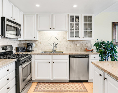 1830 N Mira Loma Way - Photo Thumbnail 3