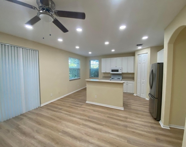 4456 Regal Court - Photo Thumbnail 5