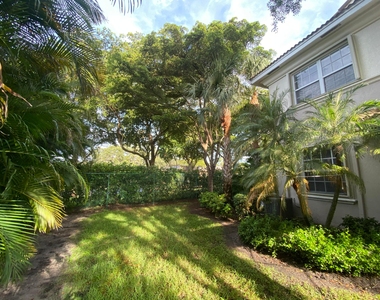 4456 Regal Court - Photo Thumbnail 24