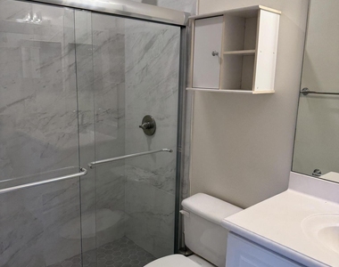 4456 Regal Court - Photo Thumbnail 21