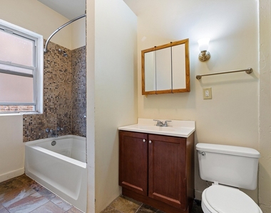 5126 S Greenwood Avenue - Photo Thumbnail 15