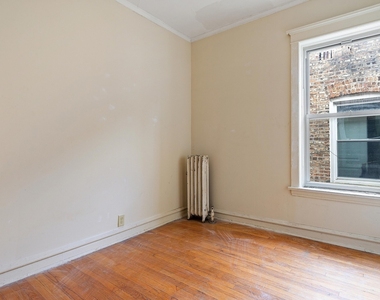 5126 S Greenwood Avenue - Photo Thumbnail 12