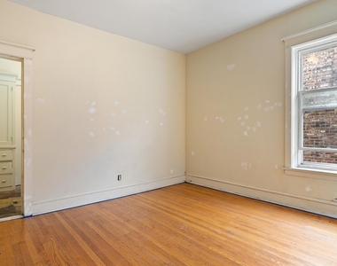 5126 S Greenwood Avenue - Photo Thumbnail 14