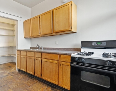 5126 S Greenwood Avenue - Photo Thumbnail 6