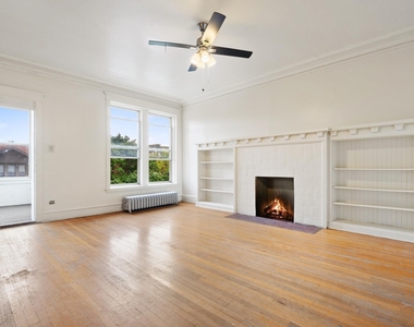 5126 S Greenwood Avenue - Photo Thumbnail 2