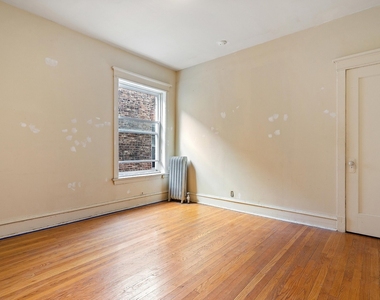 5126 S Greenwood Avenue - Photo Thumbnail 13