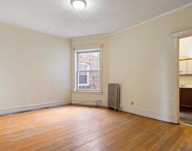 5126 S Greenwood Avenue - Photo Thumbnail 16