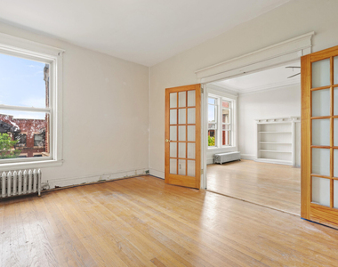 5126 S Greenwood Avenue - Photo Thumbnail 3