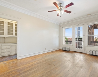 5126 S Greenwood Avenue - Photo Thumbnail 11