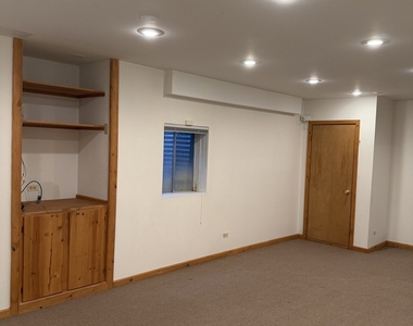 114 Woodbury Lane - Photo Thumbnail 16