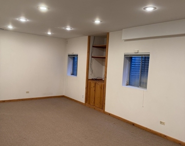 114 Woodbury Lane - Photo Thumbnail 17