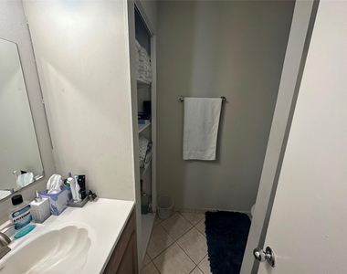 9939 Valley Park Drive - Photo Thumbnail 5