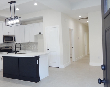 16963 W Juneau - Photo Thumbnail 1
