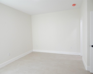 16963 W Juneau - Photo Thumbnail 22