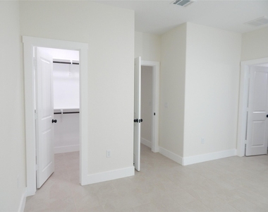 16963 W Juneau - Photo Thumbnail 14