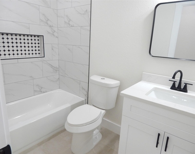 16963 W Juneau - Photo Thumbnail 12