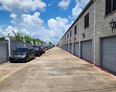 7399 Regency Square Court - Photo Thumbnail 21