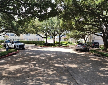 7399 Regency Square Court - Photo Thumbnail 26