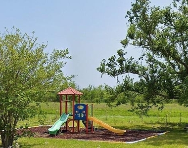 16932 W Main - Photo Thumbnail 5