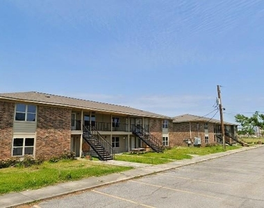 16932 W Main - Photo Thumbnail 4