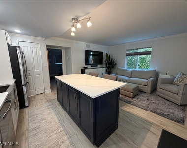 960 7th Street S - Photo Thumbnail 9