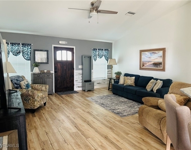 7934 Buccaneer Drive - Photo Thumbnail 5