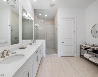 16374 Viansa Way - Photo Thumbnail 9