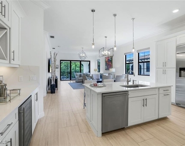 16374 Viansa Way - Photo Thumbnail 5