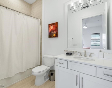 16374 Viansa Way - Photo Thumbnail 16