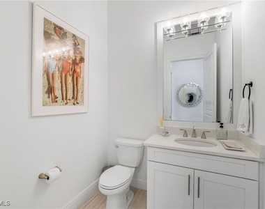 16374 Viansa Way - Photo Thumbnail 14