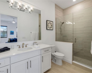16374 Viansa Way - Photo Thumbnail 11
