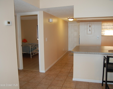 1860 N Atlantic Avenue - Photo Thumbnail 4