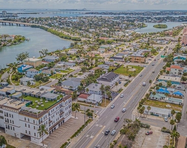 3675 Gulf Boulevard - Photo Thumbnail 30