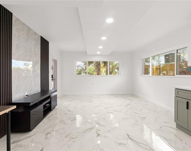 3675 Gulf Boulevard - Photo Thumbnail 12