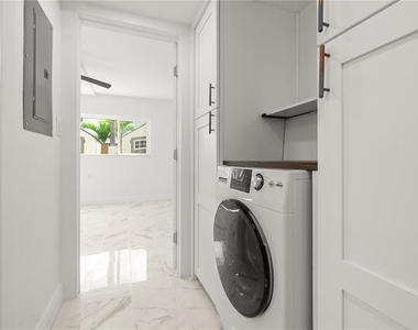 3675 Gulf Boulevard - Photo Thumbnail 16