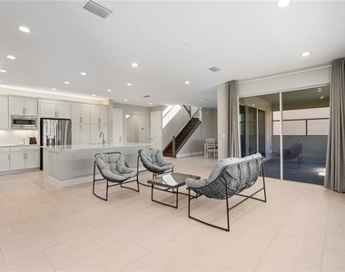 3341 Woodland Brook Way - Photo Thumbnail 15