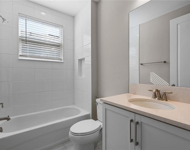 3341 Woodland Brook Way - Photo Thumbnail 34