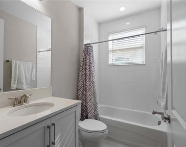 3341 Woodland Brook Way - Photo Thumbnail 37