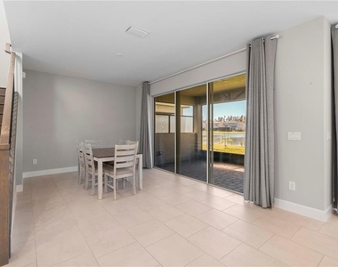 3341 Woodland Brook Way - Photo Thumbnail 18