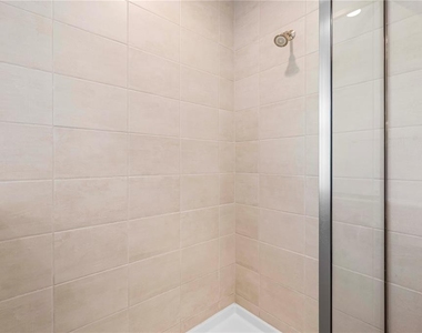 3341 Woodland Brook Way - Photo Thumbnail 31