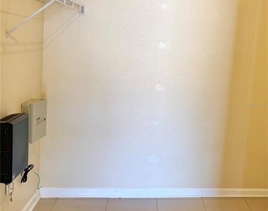10538 Villa View Circle - Photo Thumbnail 12