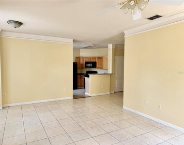 10538 Villa View Circle - Photo Thumbnail 10