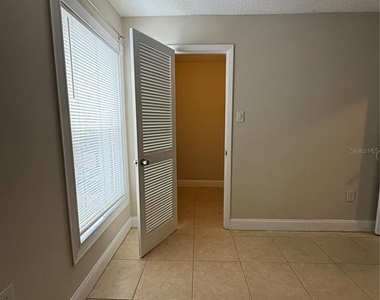 3831 Bowline Circle - Photo Thumbnail 11