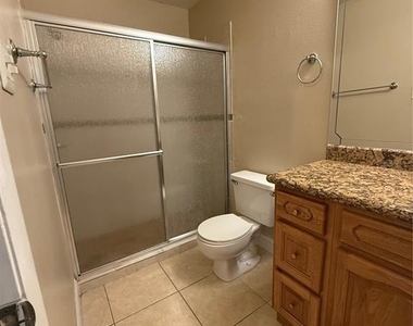 3831 Bowline Circle - Photo Thumbnail 15