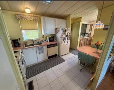 1532 W Schwartz Boulevard - Photo Thumbnail 6