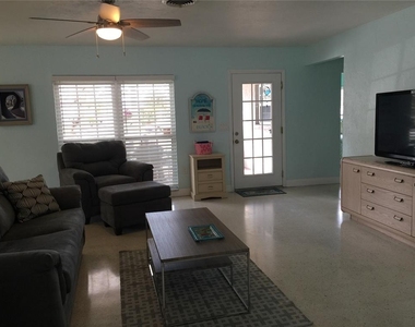 7429 Broughton Street - Photo Thumbnail 4