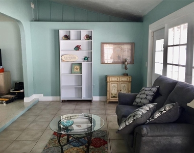 7429 Broughton Street - Photo Thumbnail 11